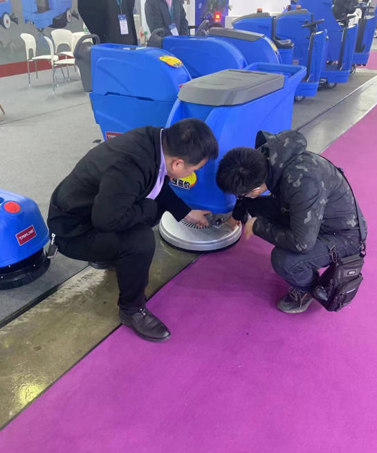 高雄小型电动洗地机是否适合用于环卫保洁