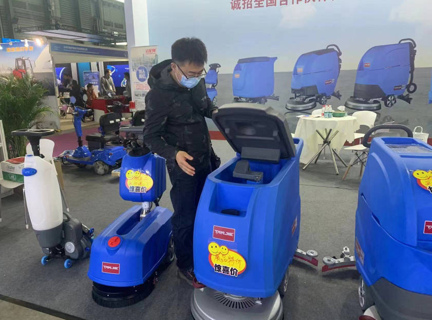 高雄坦洁洗地机公司致力于电动洗地机的生产、销售和服务百家